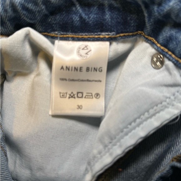 Anine Bing Raw Edge trim mini Denim Skirt - new w/tags! - Picture 6 of 14